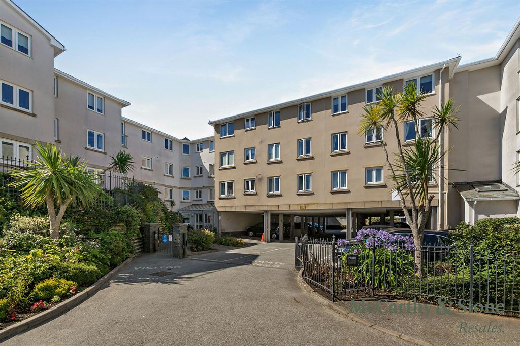 Property photo 1 of 15 Marina Court