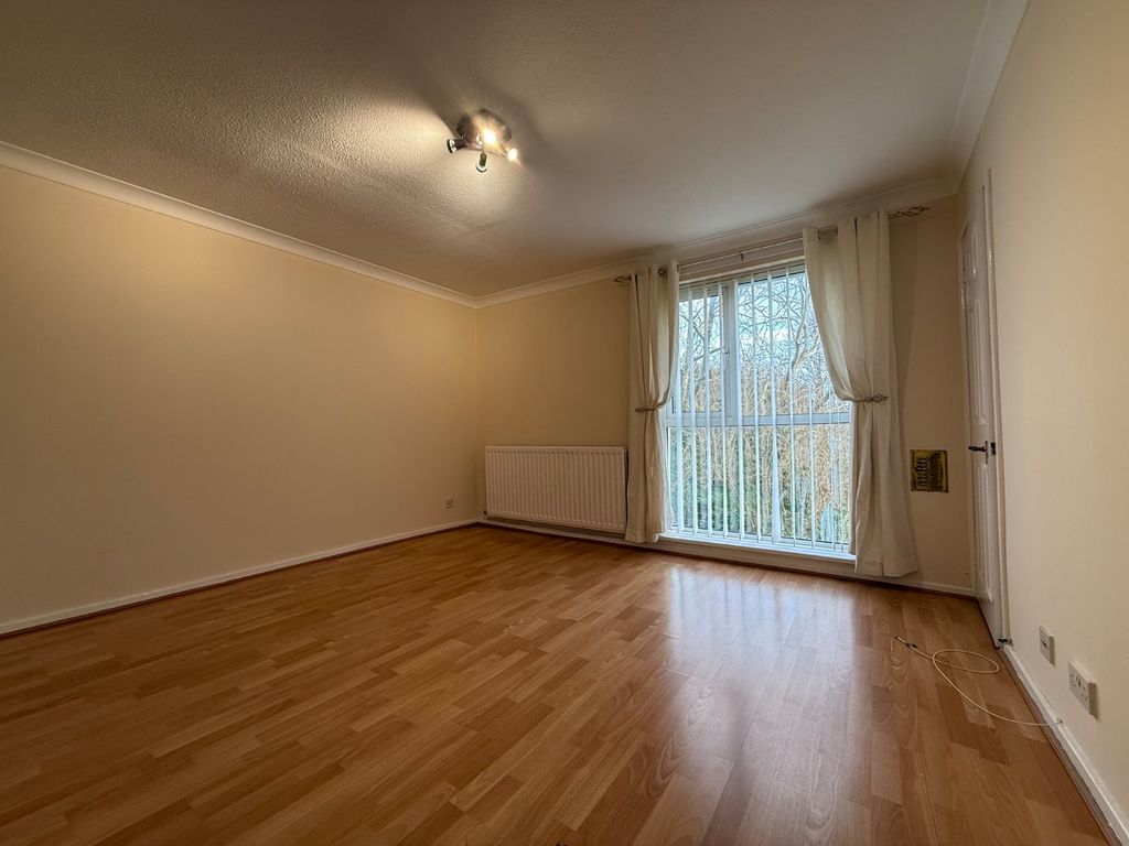 Property photo 2 of 8 Living Room