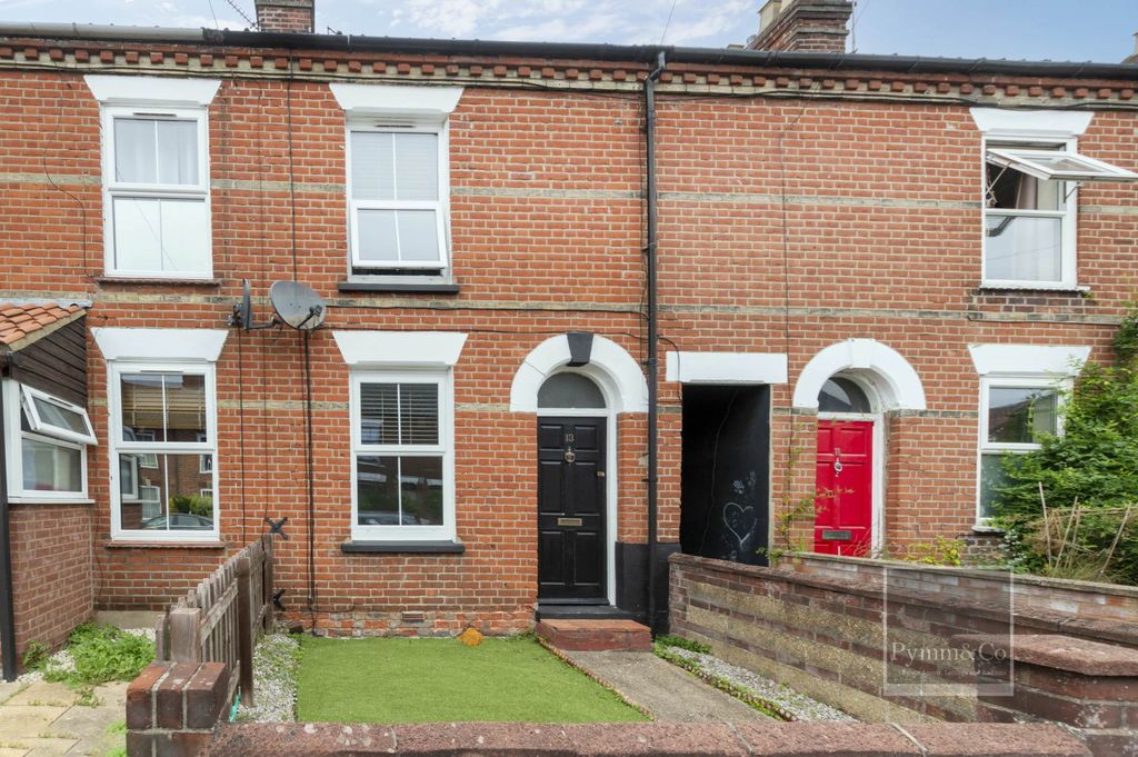Property photo 1 of 11