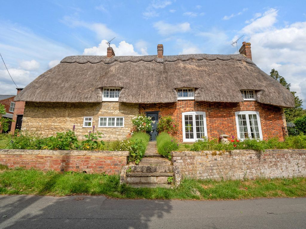 Property photo 1 of 35