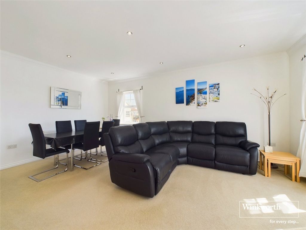 Property photo 2 of 8 Living Room