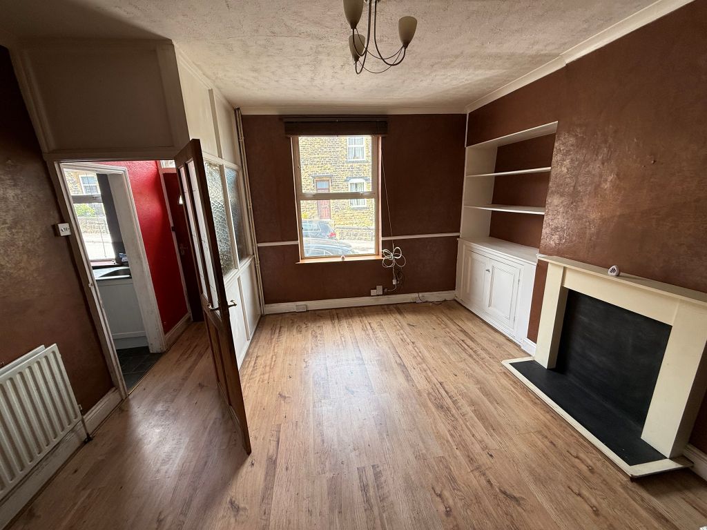 Property photo 3 of 4