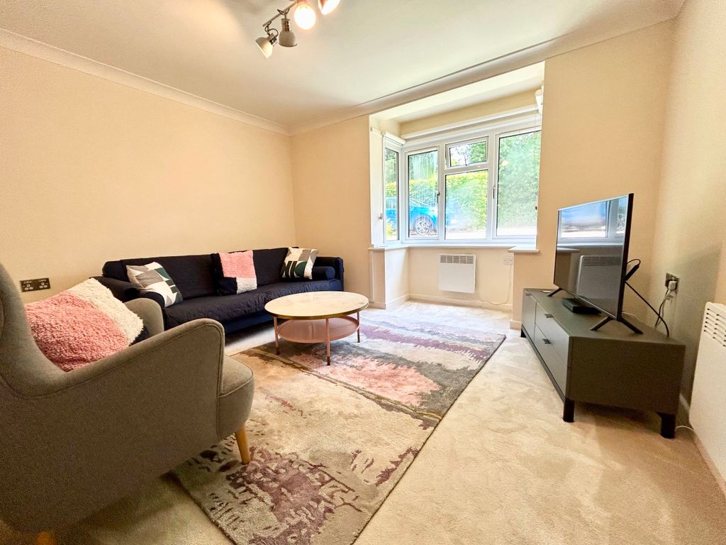 Property photo 2 of 6