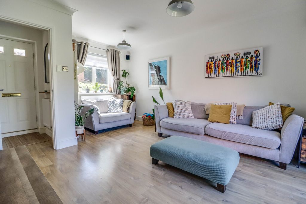 Property photo 3 of 25 Picture No. 03