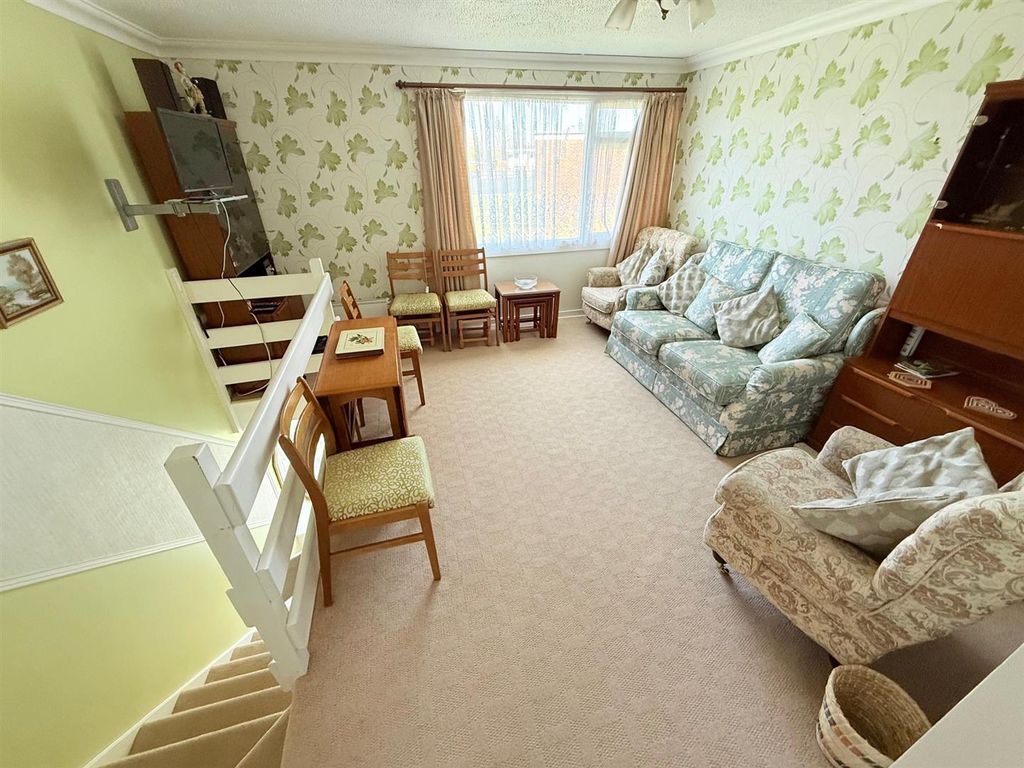 Property photo 2 of 9 Open Plan Living Space