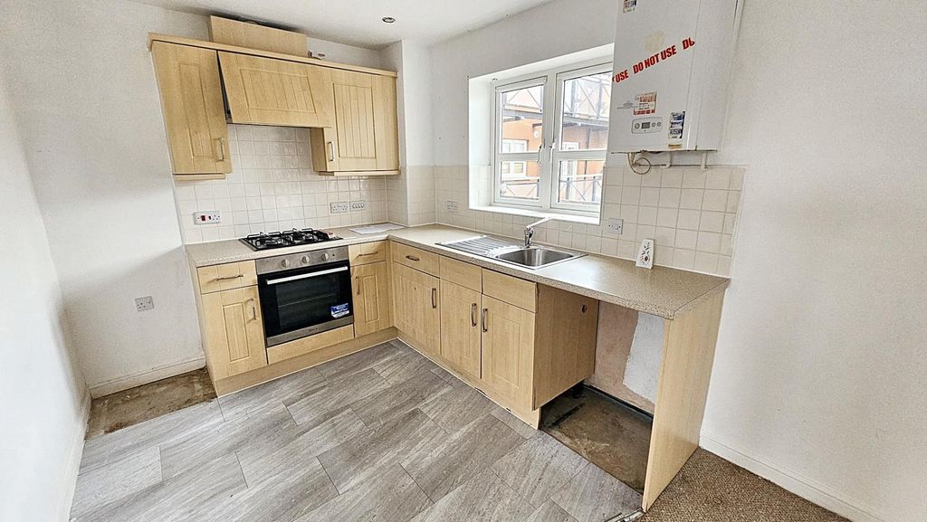 Property photo 2 of 13