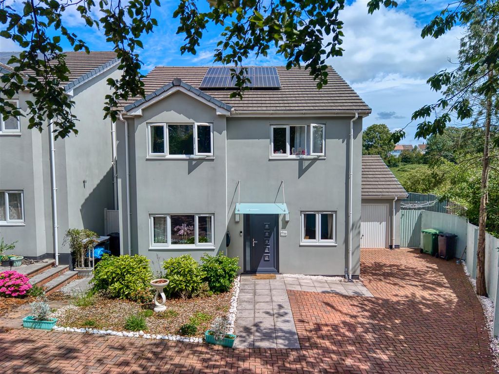 Property photo 1 of 30