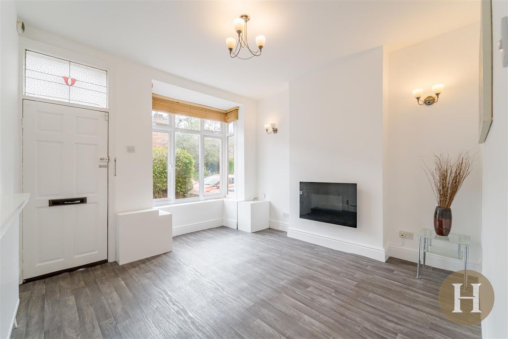 Property photo 2 of 19 Hadleigh Estate Agents-1.Jpg