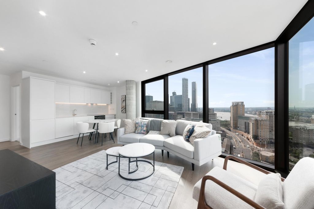 Property photo 3 of 22