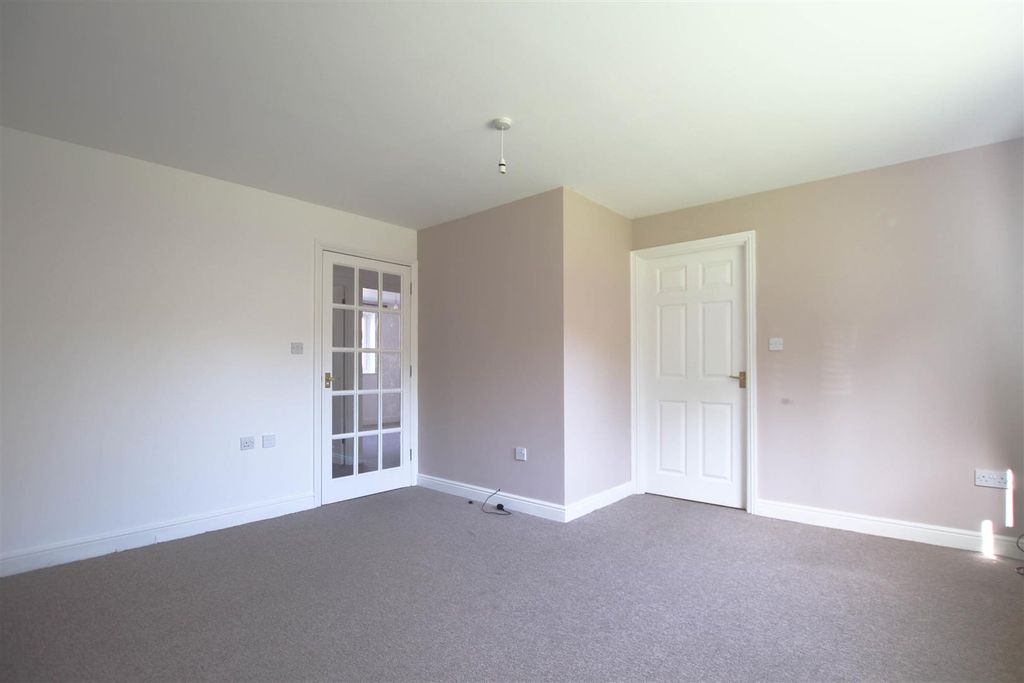 Property photo 3 of 8 Img_1959.Jpg