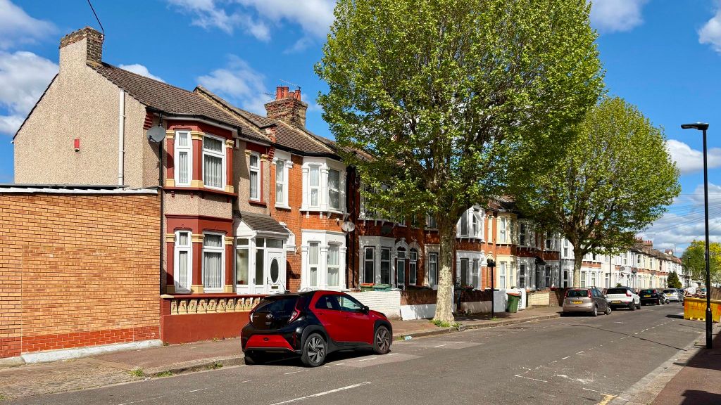 Property photo 3 of 3