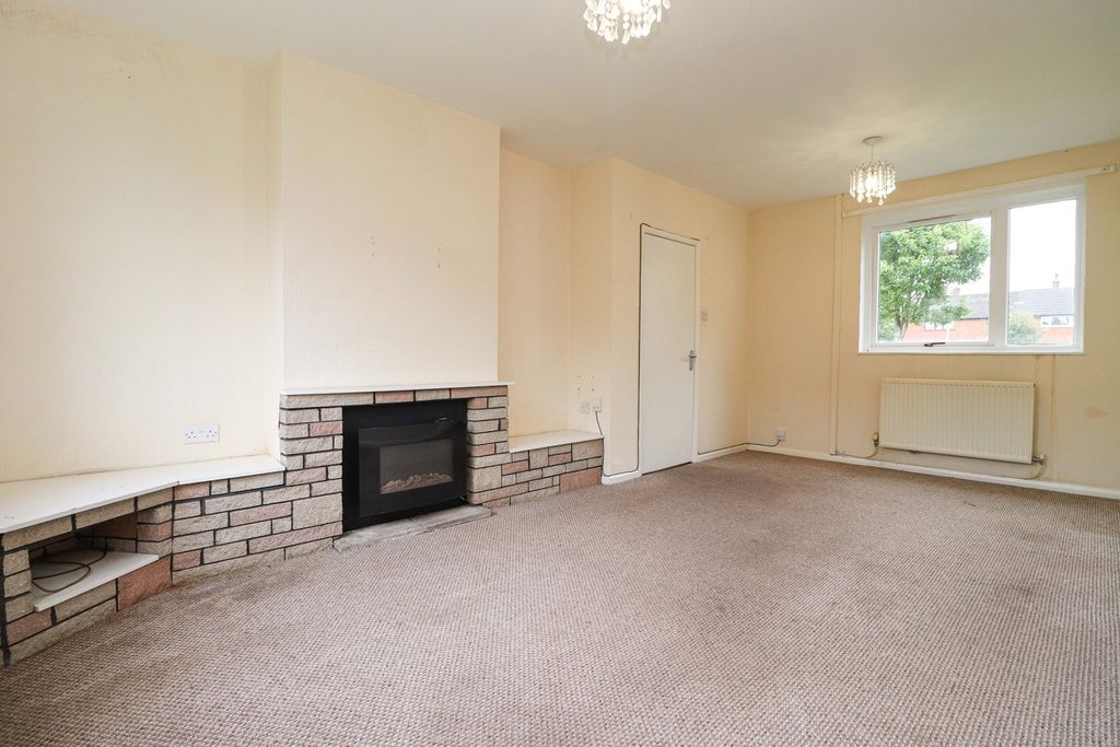 Property photo 3 of 13 Dining Lounge