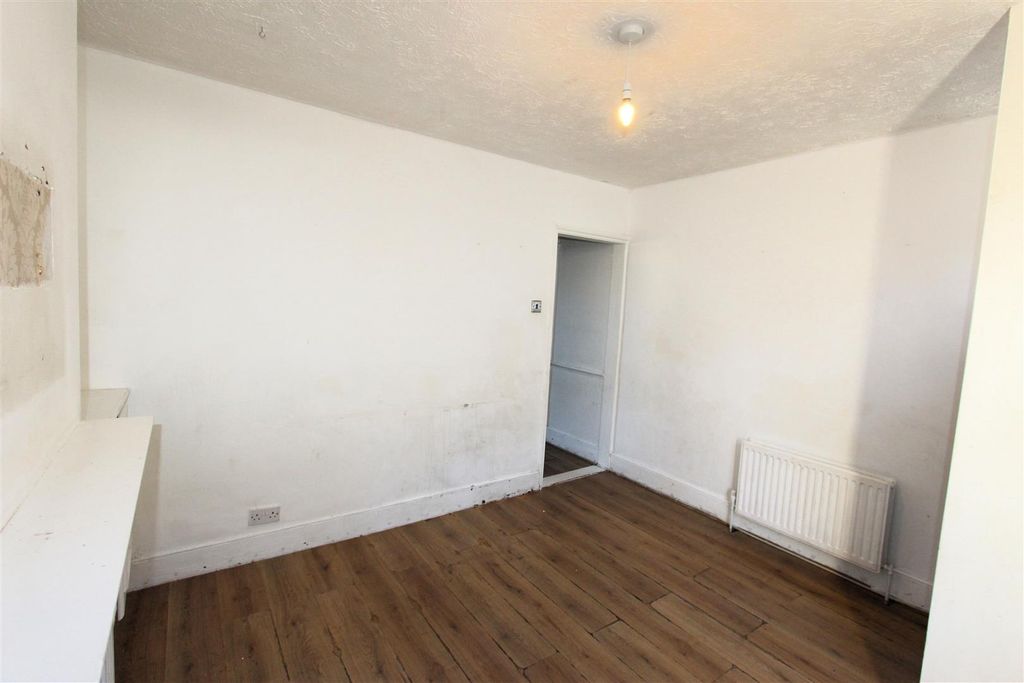 Property photo 3 of 10 3.Jpg