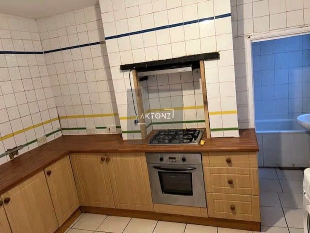 Property photo 3 of 4 86 (4)