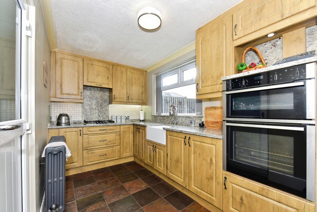 Property photo 2 of 24 Pbox-Img.Jpg
