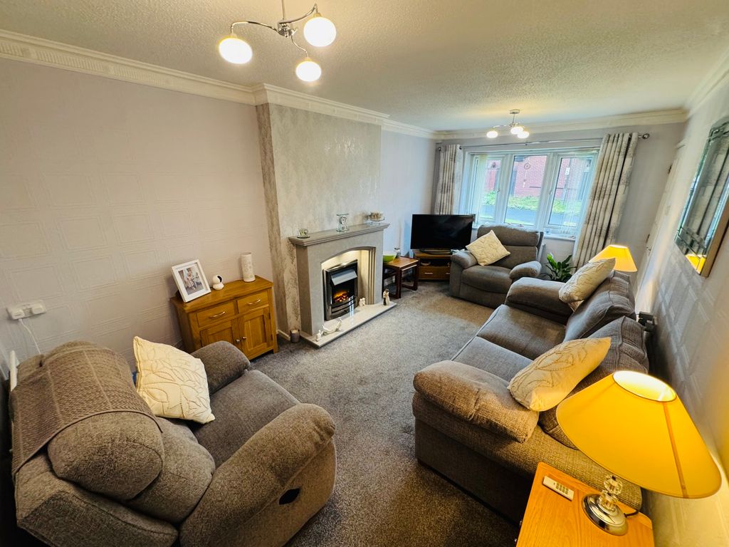 Property photo 3 of 19 Photograph