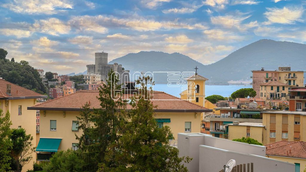 Property photo 1 of 31