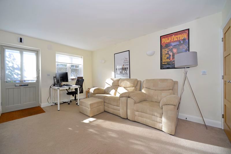 Property photo 2 of 14 Photo 1