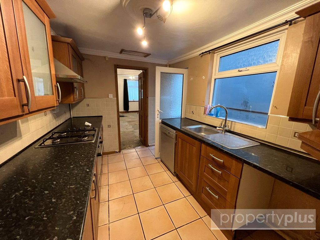 Property photo 3 of 13 Picture No. 11