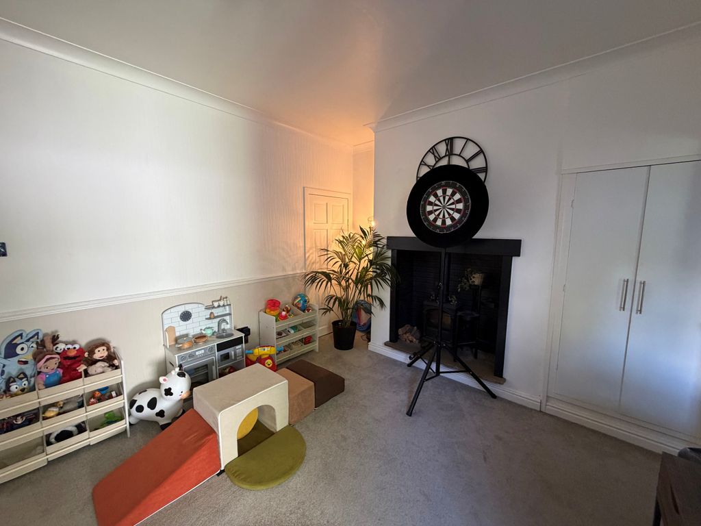 Property photo 3 of 9