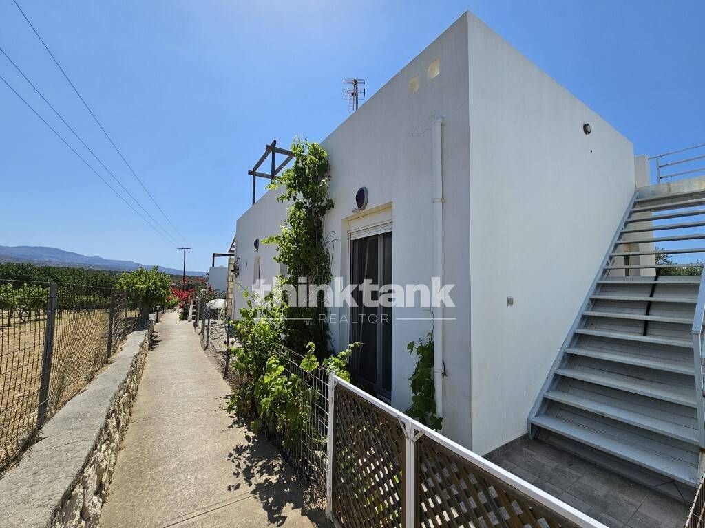 Property photo 3 of 11