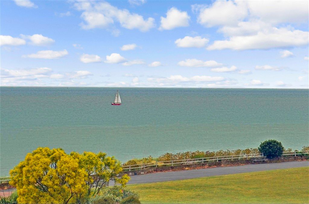 Property photo 3 of 13 Views