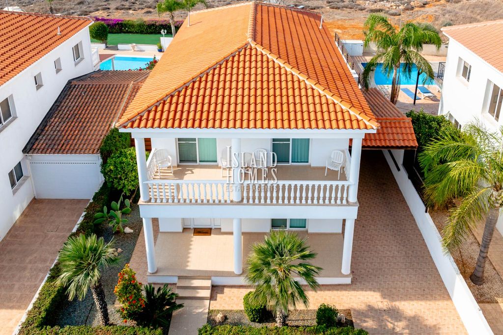 Property photo 1 of 45