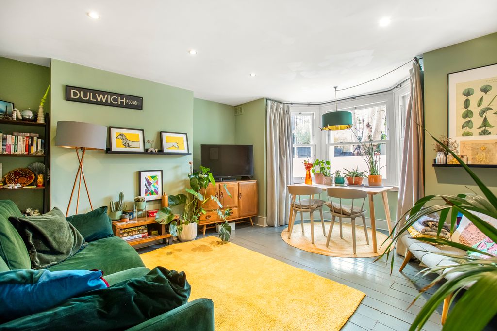 Property photo 3 of 14 Reception