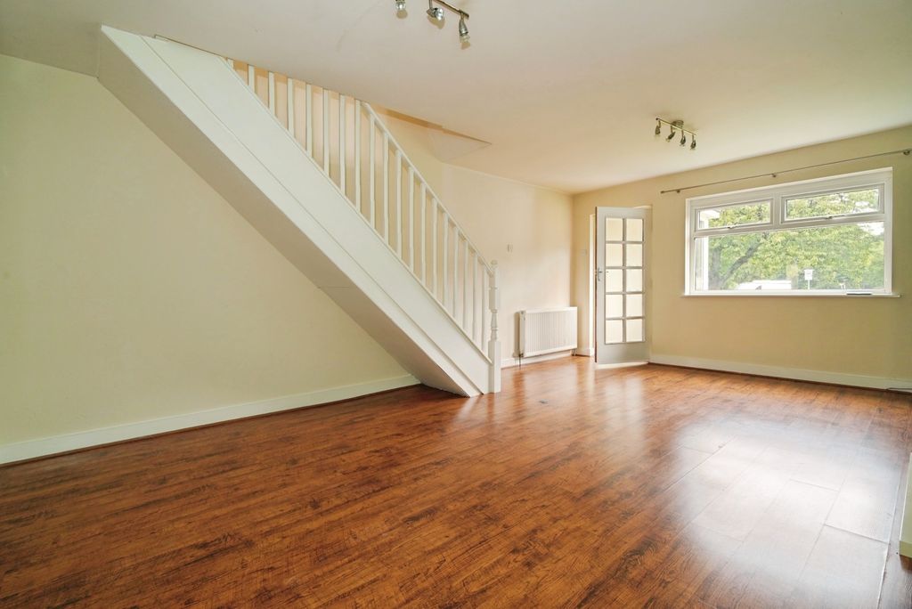 Property photo 2 of 16 1