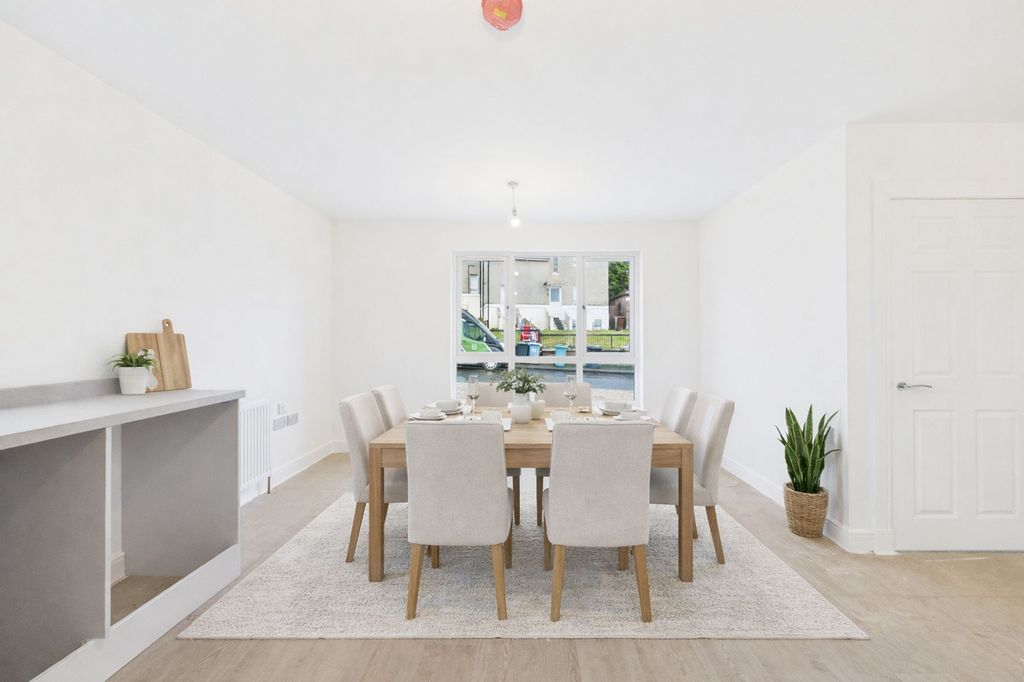 Property photo 3 of 27 Dining Area Virtually Staged