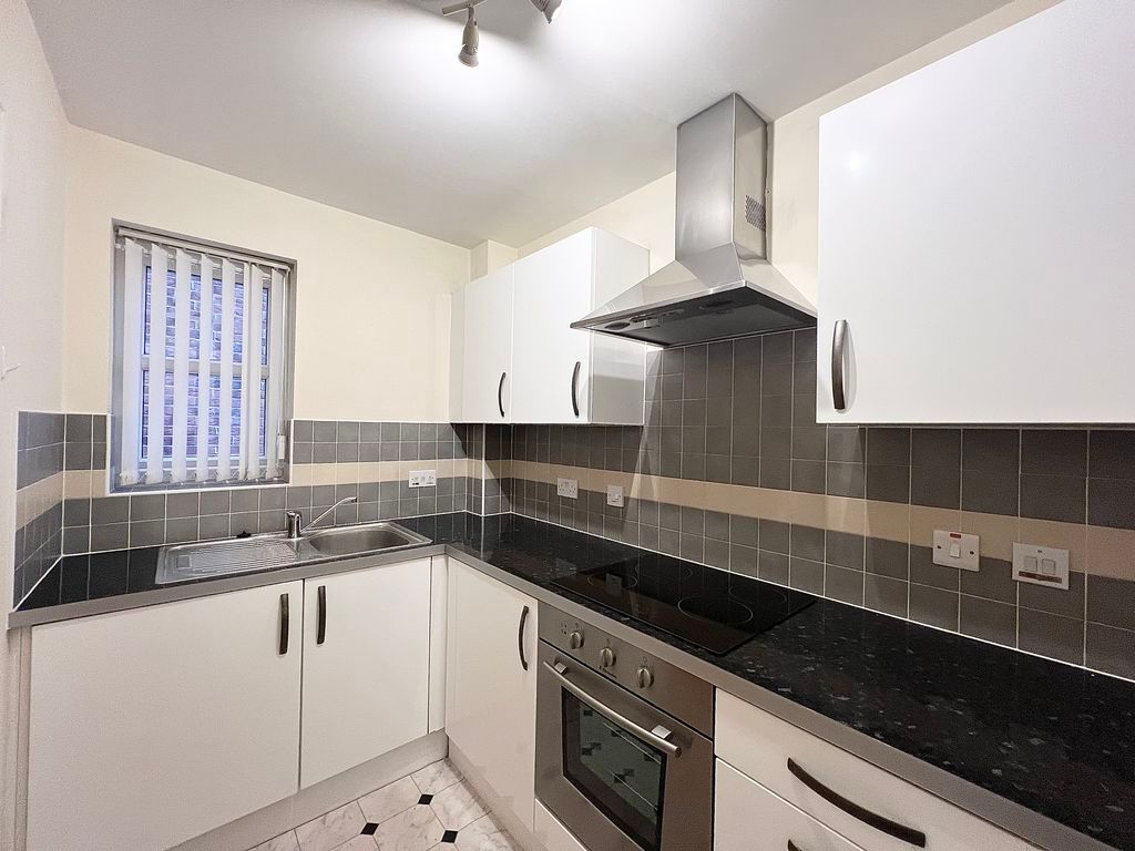 Property photo 3 of 10 Photo 9