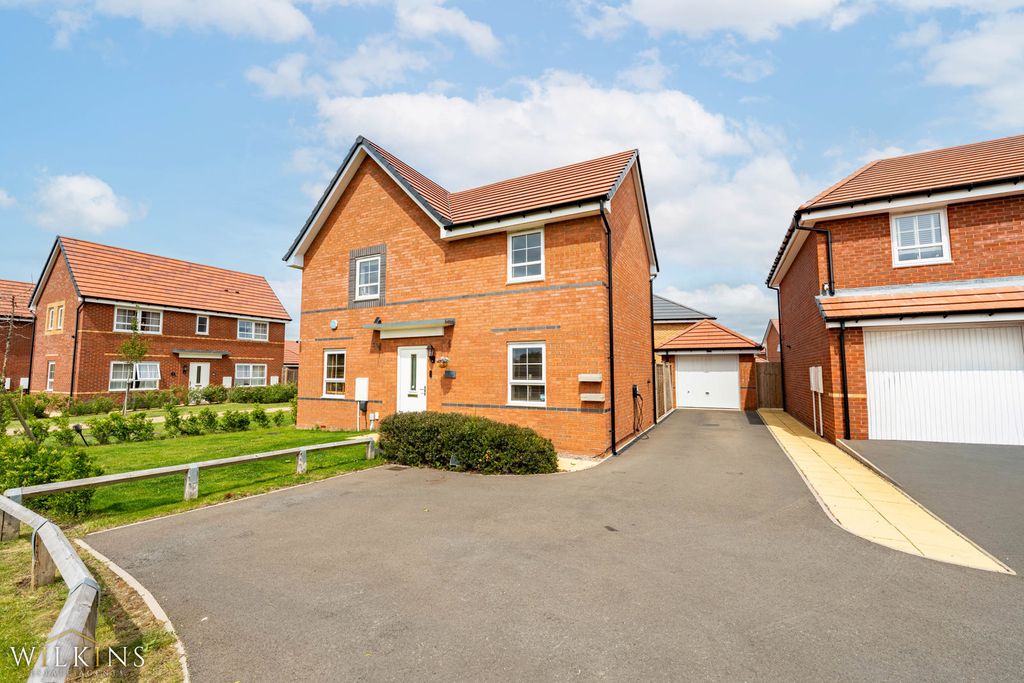 Additional image 25 of 4 bed detached house for saleHedley Close, Tamworth, Staffordshire B78