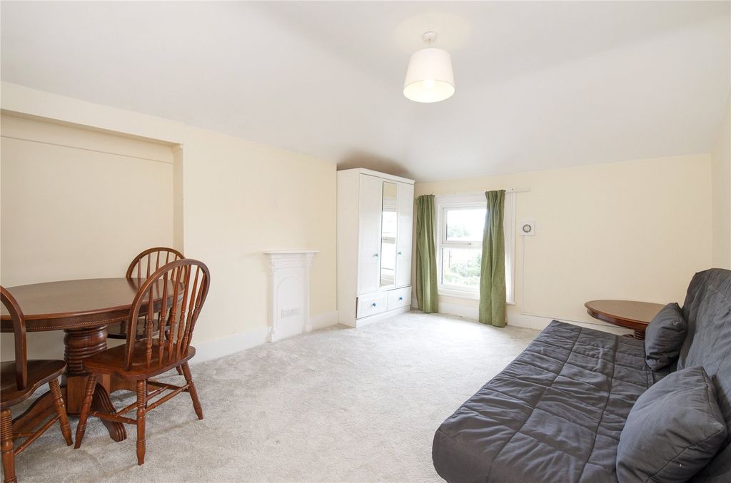 Property photo 2 of 12 Picture No. 07