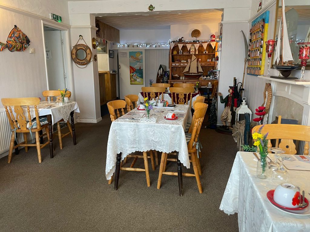 Property photo 2 of 21