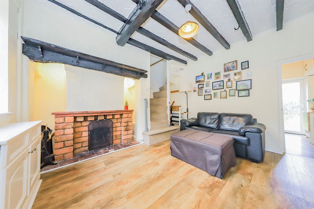 Property photo 3 of 17