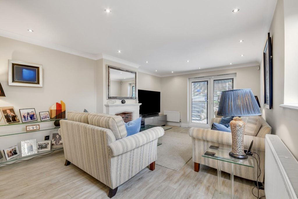 Property photo 2 of 30 Dsc_0001-Dsc_9999.Jpg