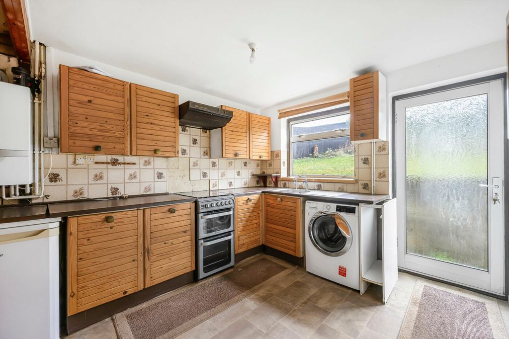 Property photo 3 of 21