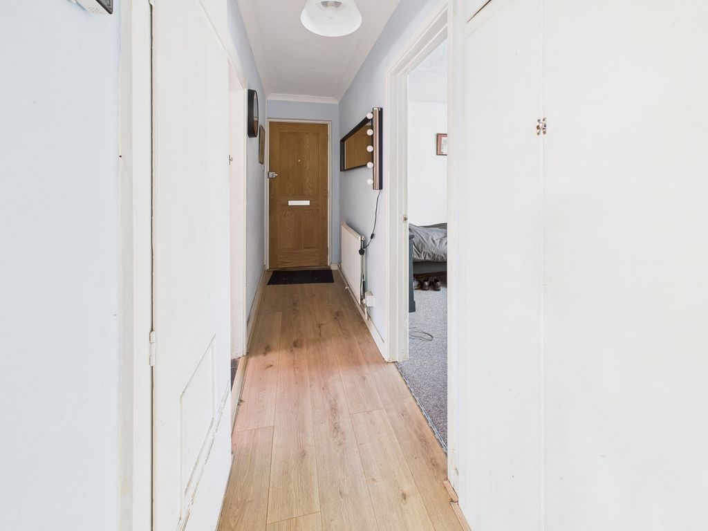 Additional image 12 of 2 bed flat for saleClos Hendre, Rhiwbina, Cardiff. CF14