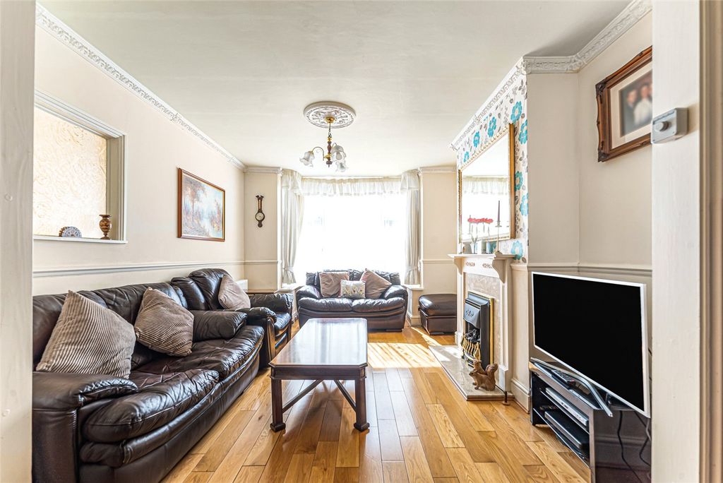 Property photo 2 of 23 Picture No. 09