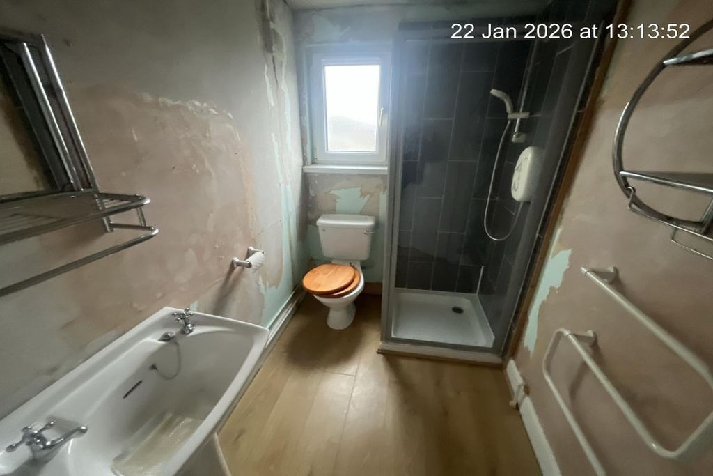 Property photo 3 of 5