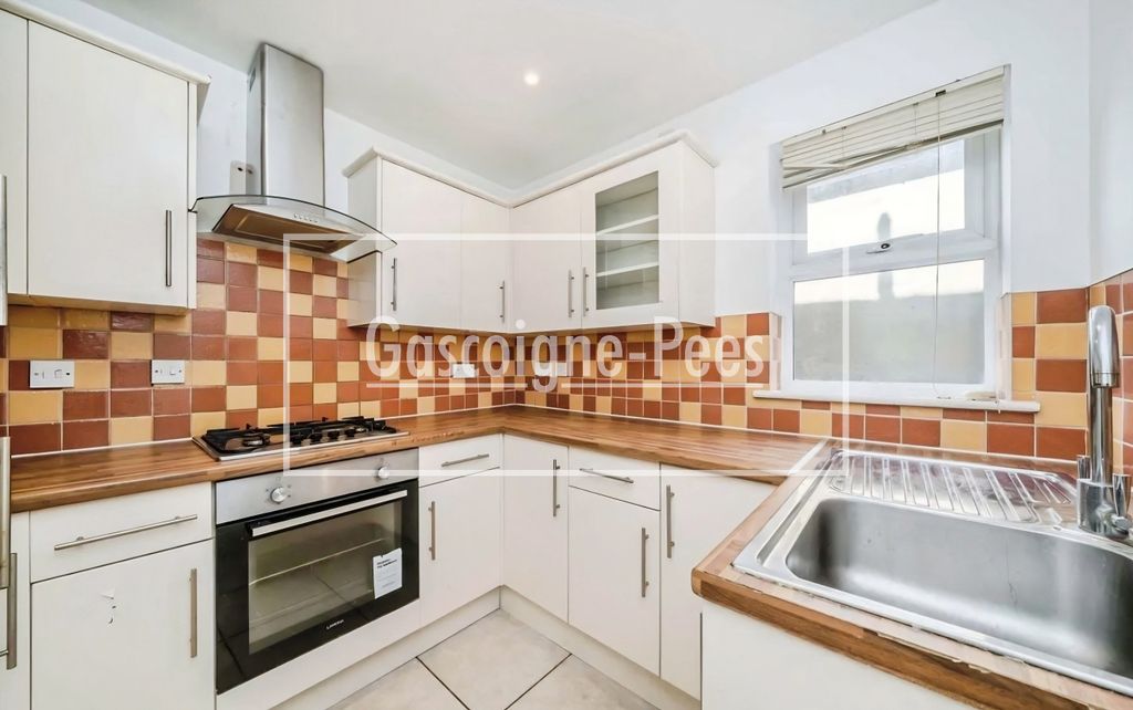 Property photo 1 of 4