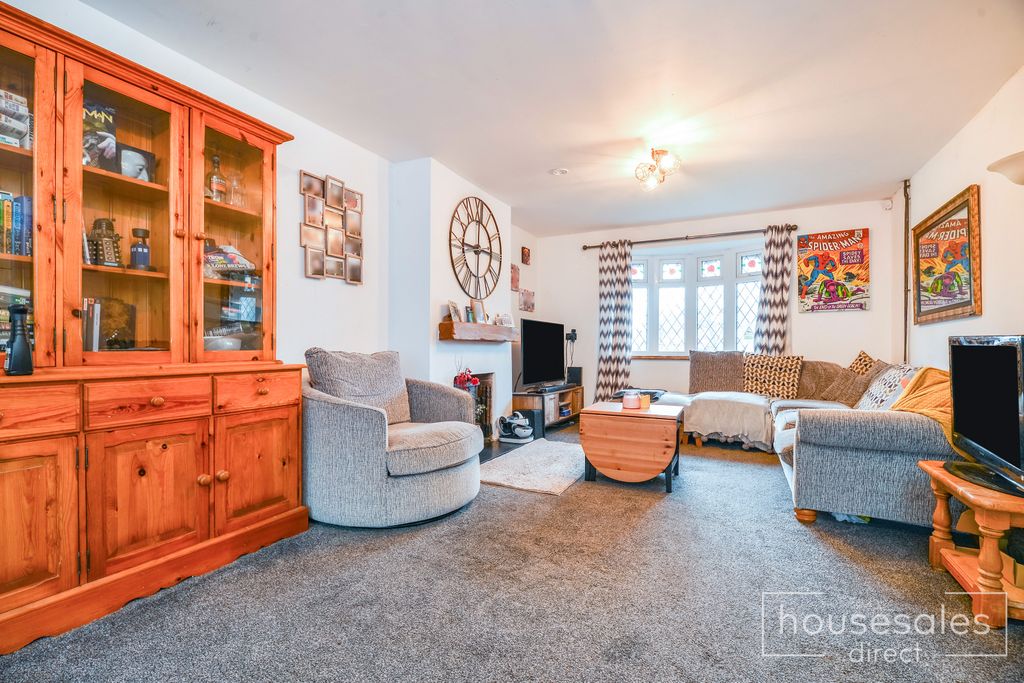 Property photo 3 of 14