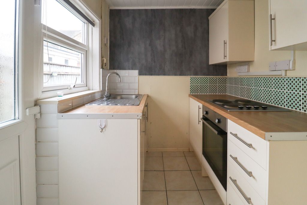 Property photo 2 of 17 4896715