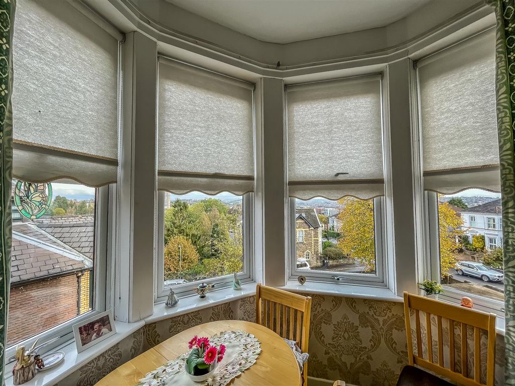 Property photo 3 of 12 Img_2672.Jpg