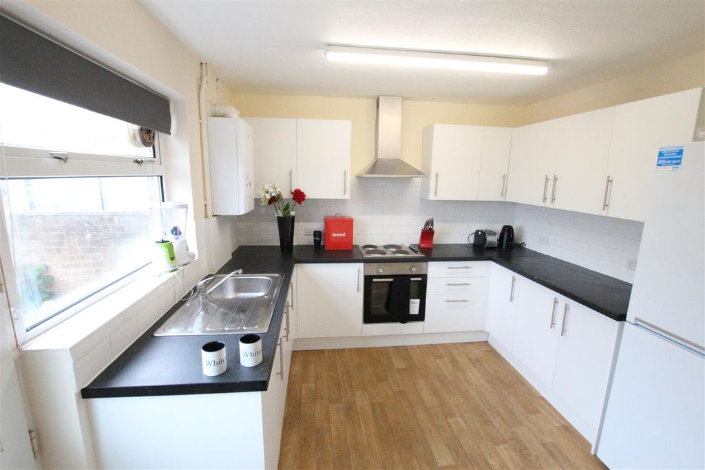 Property photo 3 of 9 Img_8637.Jpg