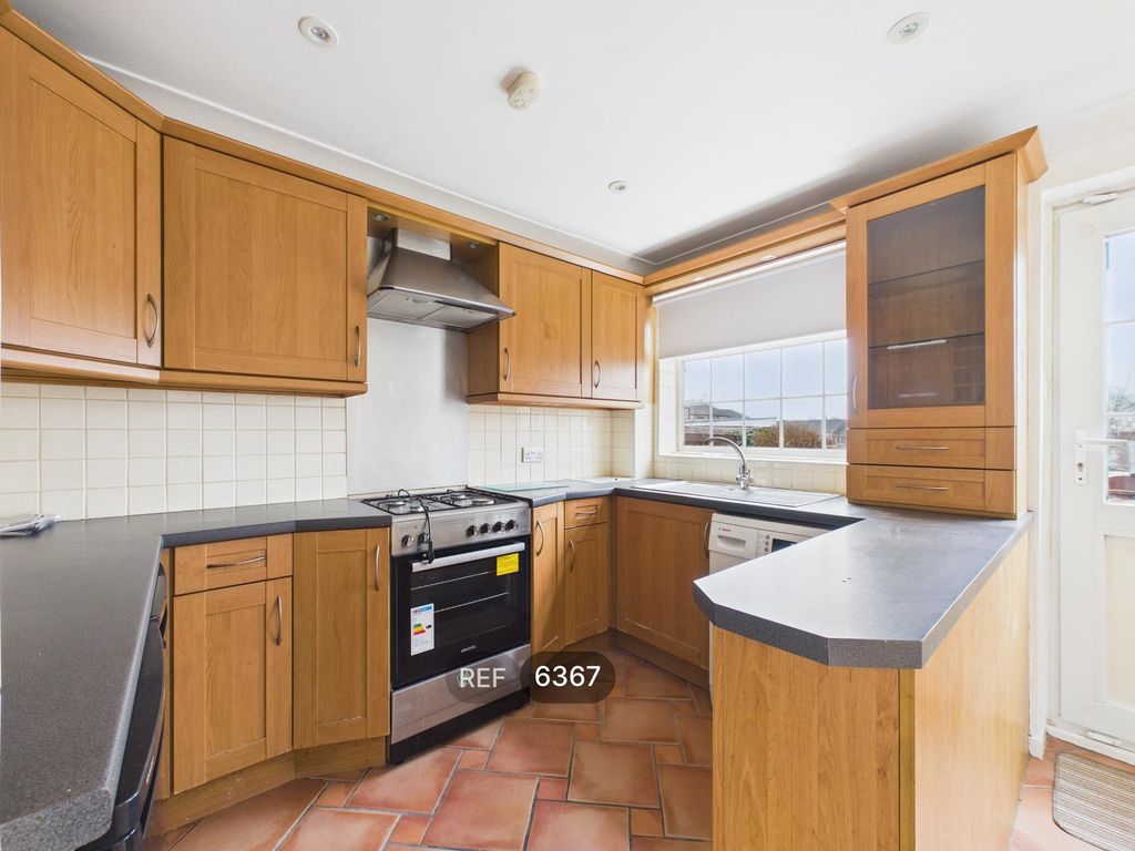 Property photo 2 of 17 Kitchen