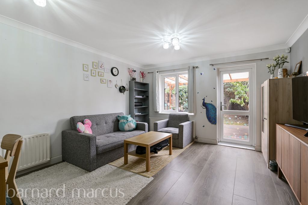 Property photo 3 of 8 Image