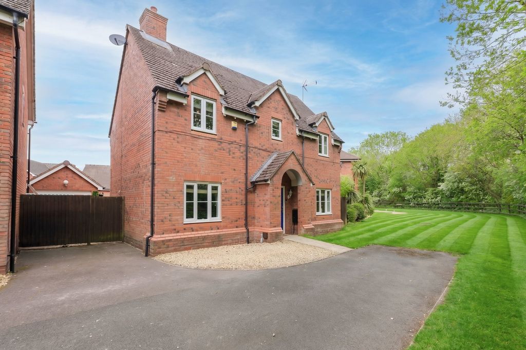 Property photo 1 of 30