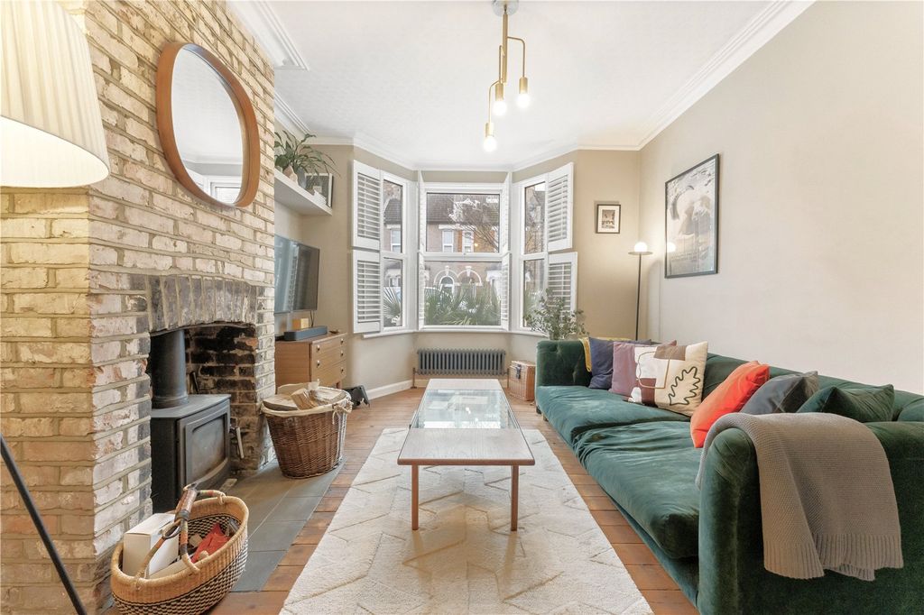 Property photo 3 of 24 Picture No. 15