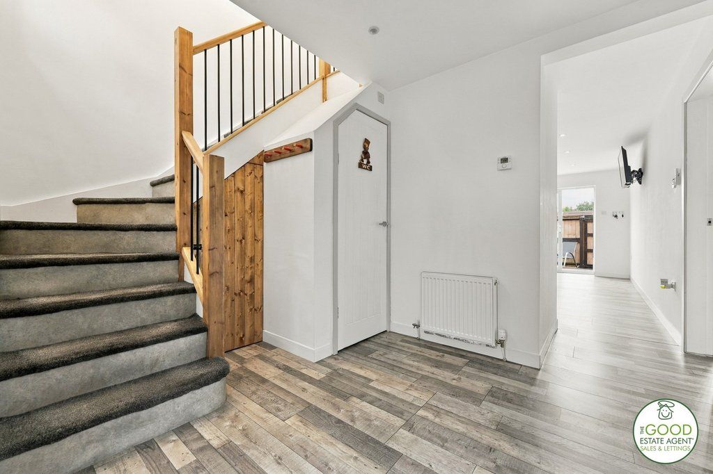 Property photo 3 of 30